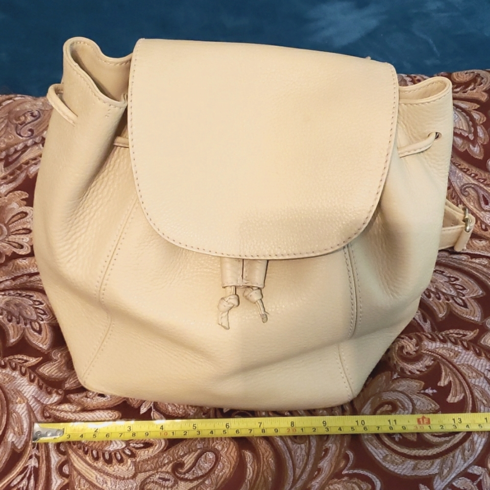 Sonoma Coach Maize Pebble Leather Large Backpack Day Pack